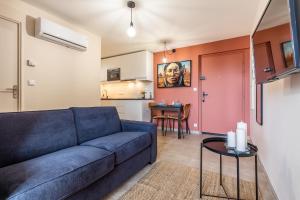 TV a/nebo společenská místnost v ubytování Apollonia Visage du Monde - Clim - Parking - Tram à 2min