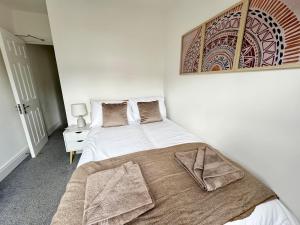 Fotografie z fotogalerie ubytování Spacious 5 Bed Exeter Home City & Hospital Access v destinaci Exeter