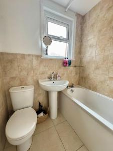 Fotografie z fotogalerie ubytování Spacious 5 Bed Exeter Home City & Hospital Access v destinaci Exeter + 17 fotografií