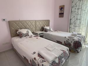 Fotografie z fotogalerie ubytování The Paradise Townhouses By Taimoura v destinaci Paphos City