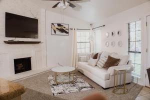 Gallery image of The Cooper Nest in Garland