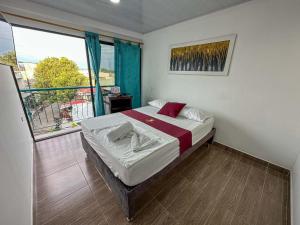 Galeriebild der Unterkunft HOTEL COLONIAL santorini colombiano in Doradal