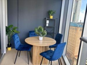 Μπαλκόνι ή βεράντα στο Retro Mania Brisbane CBD Sleeps 6 Car park included