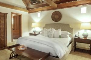 Postel nebo postele na pokoji v ubytování Hotel Casa San Agustin