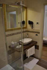 Koupelna v ubytování Agriturismo De Luca