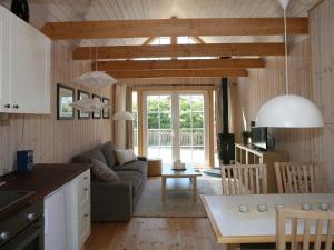 Ruang duduk di 4 person holiday home in Karrebæksminde-By Traum