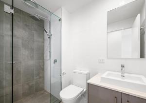 Ένα μπάνιο στο Khandalla Apartments