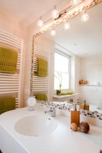Koupelna v ubytování Wellness-Hotel ADLER