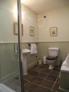 Ένα μπάνιο στο Magherintemple Lodge