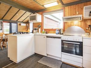 Gallery image of 6 person holiday home in Vinderup-By Traum in Vinderup +18 photos