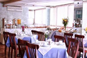 Restaurace v ubytování Apollo Hotel