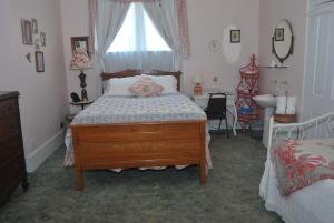 Carrier Houses Bed & Breakfast客房内的一张或多张床位