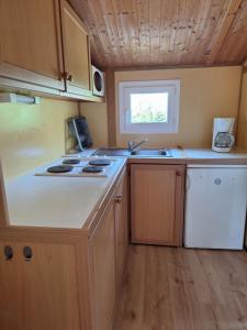 Φωτογραφία από το άλμπουμ του Camping des Papillons σε Lalizolle