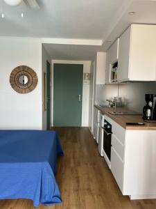 Η κουζίνα ή μικρή κουζίνα στο Studio 9886