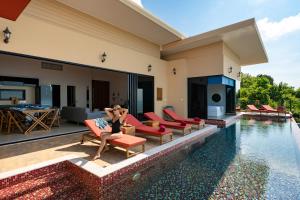 Bazén v ubytování Villa Empress W - by Sublime Samui Villas nebo v jeho okolí + 20 fotografií