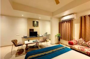 Fotografie z fotogalerie ubytování Hotel Orient Crown, Kolhapur v destinaci Kolhápur