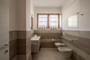 Φωτογραφία από το άλμπουμ του Appartamenti Residence Tulipano στη Σιρμιόνε