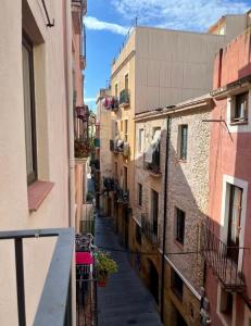 Το κτήριο όπου στεγάζεται  το διαμέρισμα