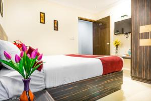 Octave Hotel and Spa - JP Nagar客房内的一张或多张床位
