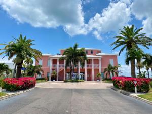 Το κτήριο όπου στεγάζεται  το διαμέρισμα