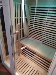 Gambar di galeri bagi La Provocante Love Room 63 Sauna et BDSM di Aulnat +3 gambar