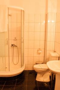 Et badeværelse på Pensiunea Ingrid