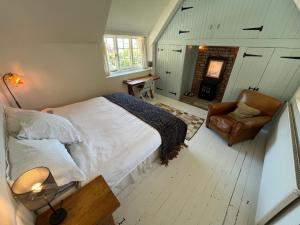 En eller flere senge i et værelse på Purbeck - Dorset, Idyllic 4 Bed Thatched Cottage