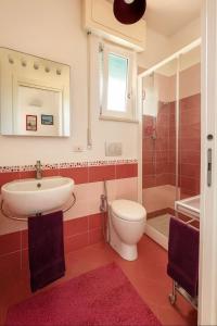 Ένα μπάνιο στο Sea la Vie Apartment - Orbetello