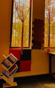 Φωτογραφία από το άλμπουμ του XTSY Economy Dorms & Rooms σε Σιλόνγκ