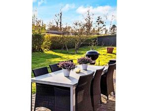 Zahrada ubytování 8 person holiday home in Sydals-By Traum