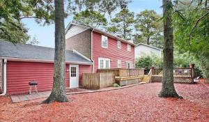 Το κτήριο όπου στεγάζεται  η παραθεριστική κατοικία