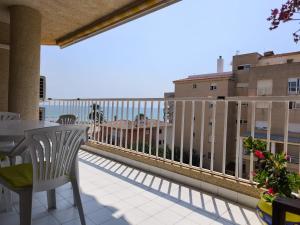 Μπαλκόνι ή βεράντα στο Front beach apartment