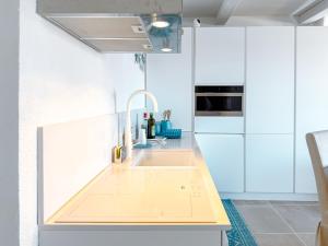 Gallery image of 224 Seafront Terrace with Beach Access in Baja Sardinia