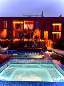 Hồ bơi trong/gần 3BR en Aldea Zama-Roof Top-2 Pool-Fast WiFi-Gym