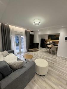 Χώρος καθιστικού στο Sunset Horizon Apartments