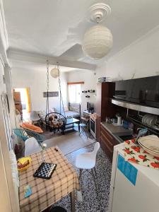 Η κουζίνα ή μικρή κουζίνα στο AB Preveza Apartments -Princess Vassiliki Downtown Swing Apartment