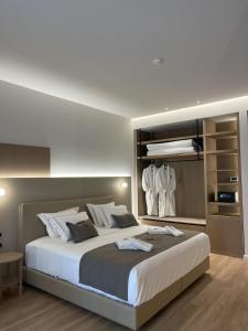 Katil atau katil-katil dalam bilik di Terra Boutique Hotel +80 gambar