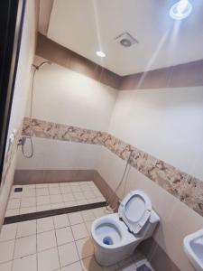 Ένα μπάνιο στο شقق فاخـرة ViP