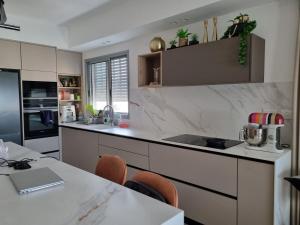 Gallery image of מול הים in Nahariyya +4 photos