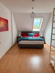 Posezení v ubytování Loftartiges und sonniges Apartment mit Balkon in Dobl bei Graz DG06