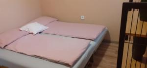 Ένα ή περισσότερα κρεβάτια σε δωμάτιο στο Katilak