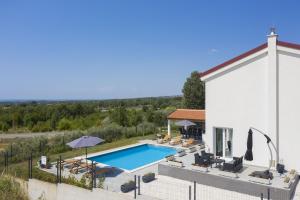 Πισίνα στο ή κοντά στο Villa Euphoria Mit Pool, Sauna Und Whirlpool