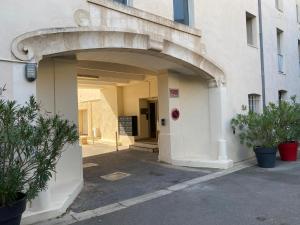 Exteriér nebo vchod ubytování Le petit Vincent, Studio élégant, central avec parking privé