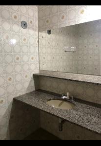 Ένα μπάνιο στο Transito Hotel