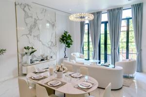 Galeriebild der Unterkunft 5-Star Pool Villa 4BR Private Luxury-Sukhumvit in Bangkok