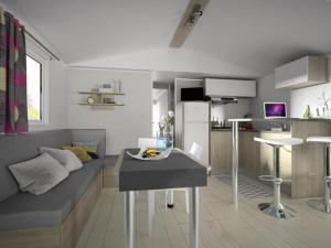Dapur atau dapur kecil di Mobil Home Confortable avec Terrasse à Meyrueis - API-1-52-577