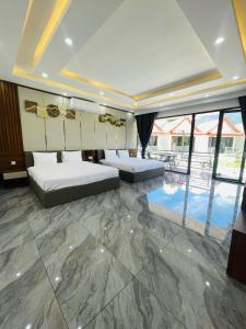 Bazén v ubytování Ruby Mountain View Resort Vang-vieng nebo v jeho okolí