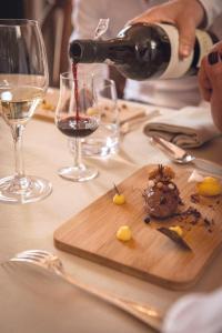 Nápoje v ubytování Les chambres du Restaurant le Castellaras - Teritoria