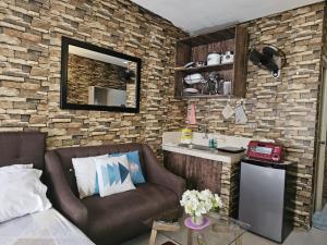 Nhà bếp/bếp nhỏ tại Studio Unit Staycation in Cainta