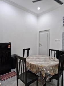 Fotografie z fotogalerie ubytování Sofhea Homestay Cherang Ruku v destinaci Kampung Cerang Ruku + 5 fotografií